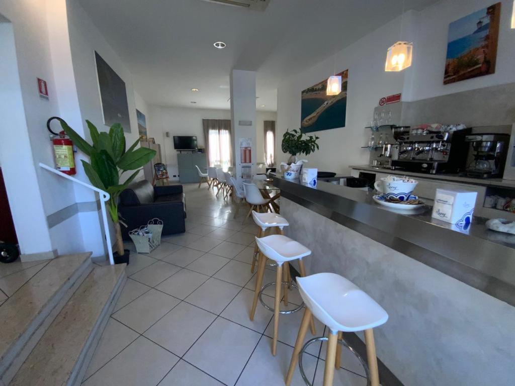 Hotel Ristorante La Marina Mhotelsgroup San Bartolomeo Al Mare Exteriér fotografie