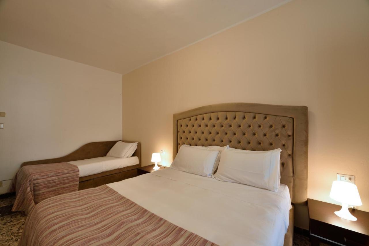 Hotel Ristorante La Marina Mhotelsgroup San Bartolomeo Al Mare Exteriér fotografie