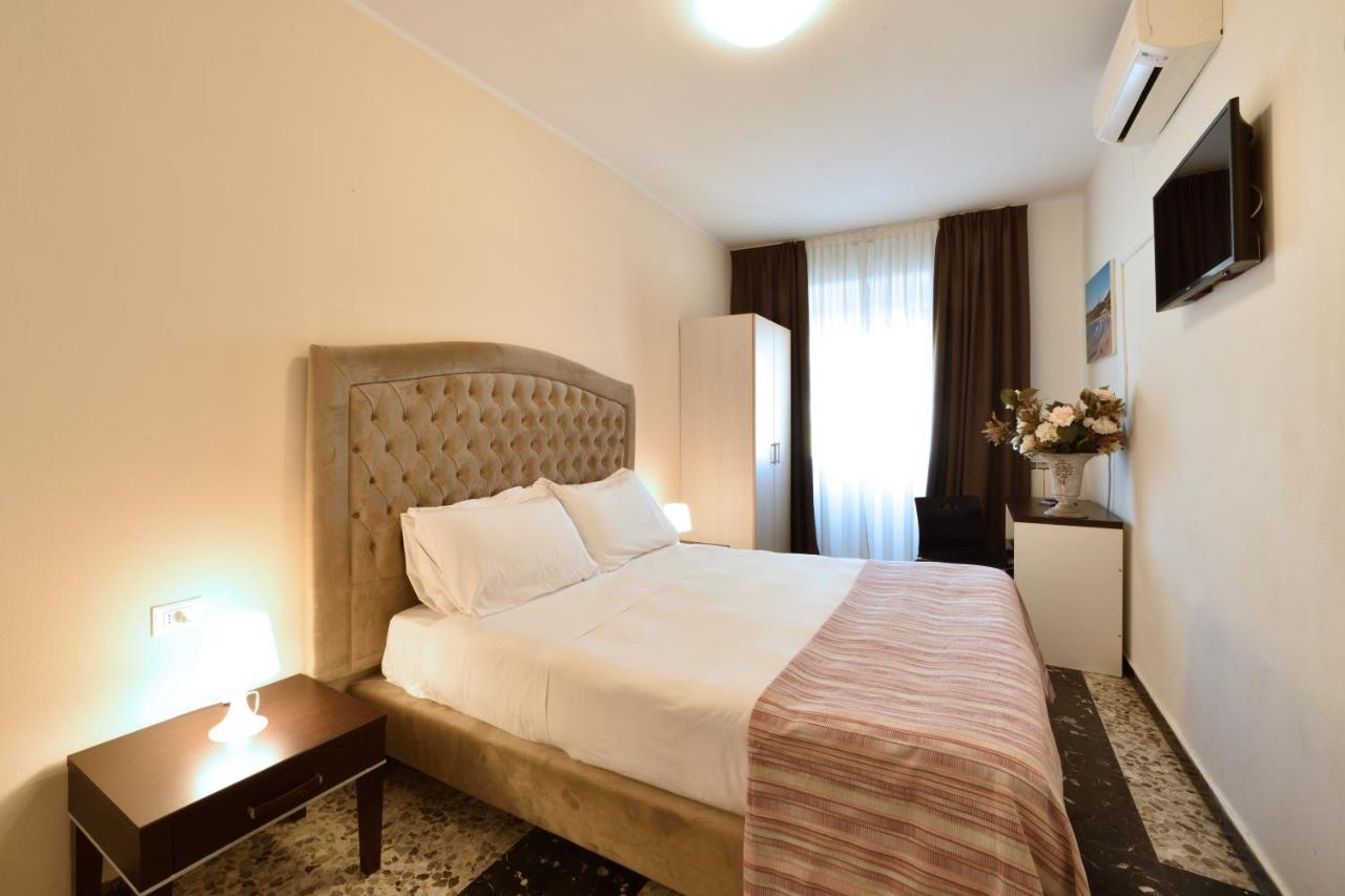 Hotel Ristorante La Marina Mhotelsgroup San Bartolomeo Al Mare Exteriér fotografie